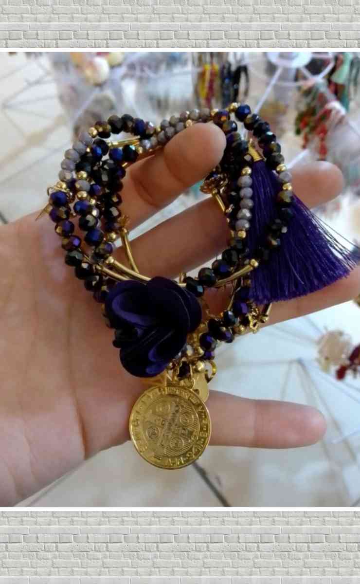 Crystal Beaded Semanario Bracelet set