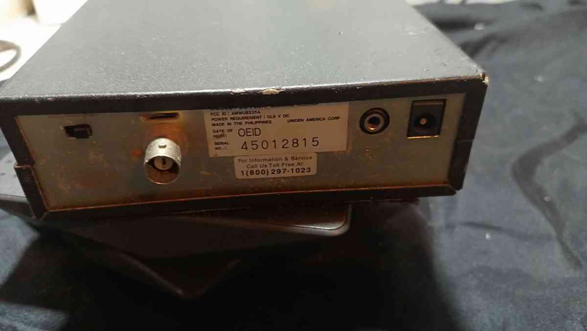 Uniden bearcat bc700a radio