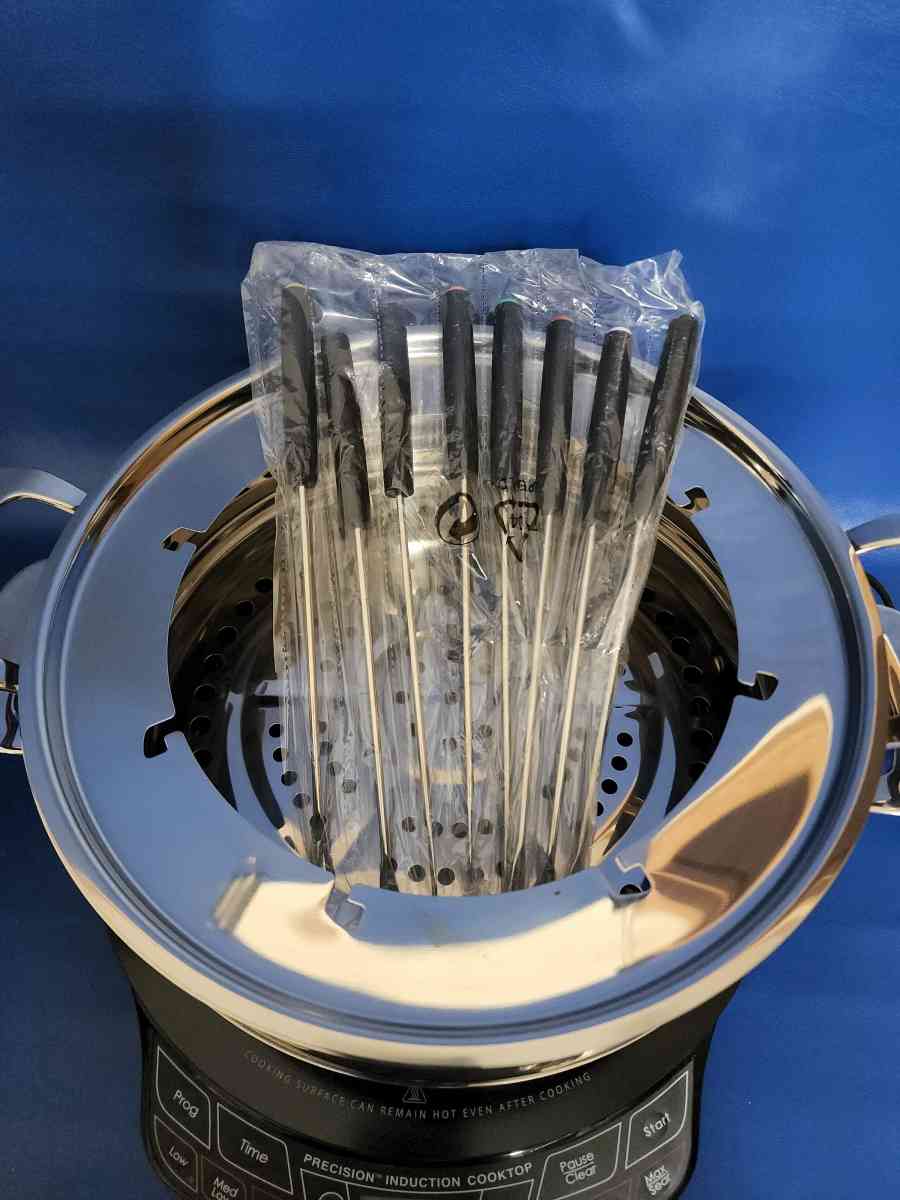 Precision New Wave Induction Cooktop With cookwear