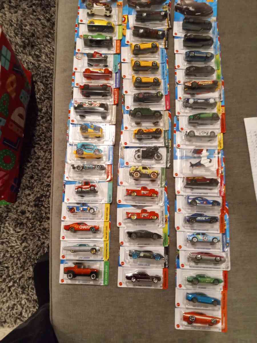 hot wheels cars 2023 the first pic 2022 the next pics