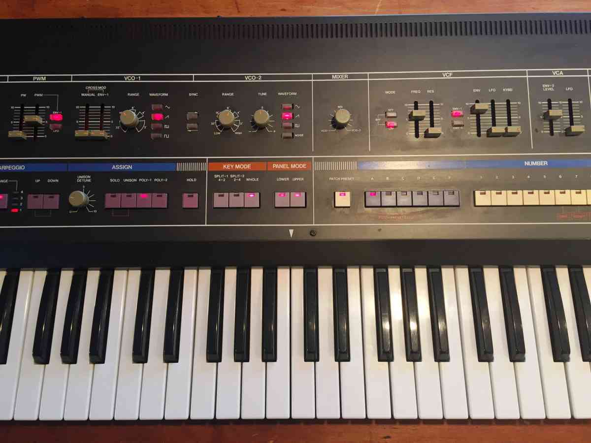 Roland Jupiter 6