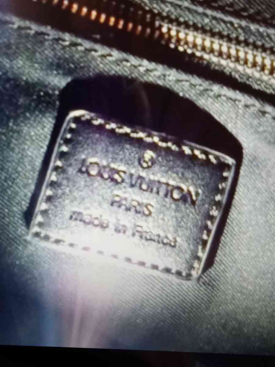 Brand New Louis Vuitton Monogram MESSENGER PM VOYAGER