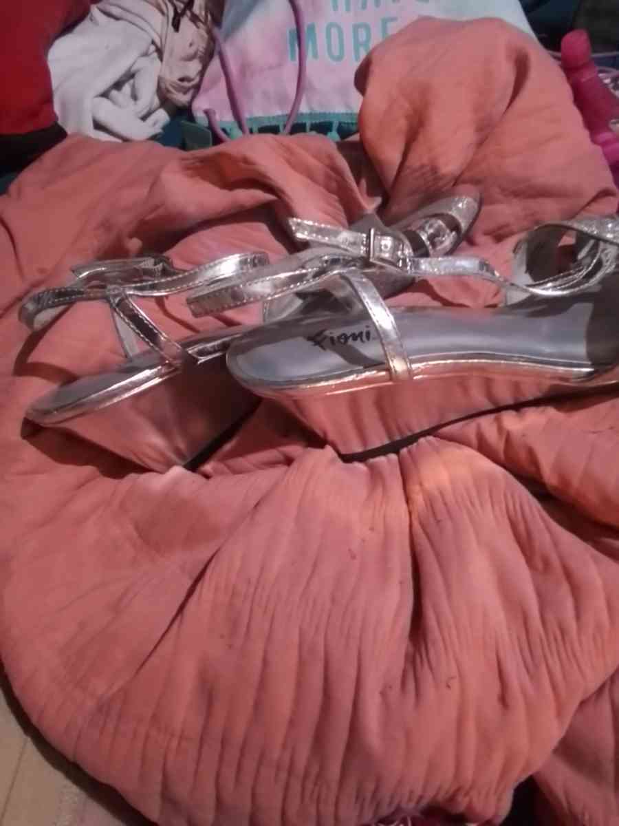 woman dress shoes with silver sparkle