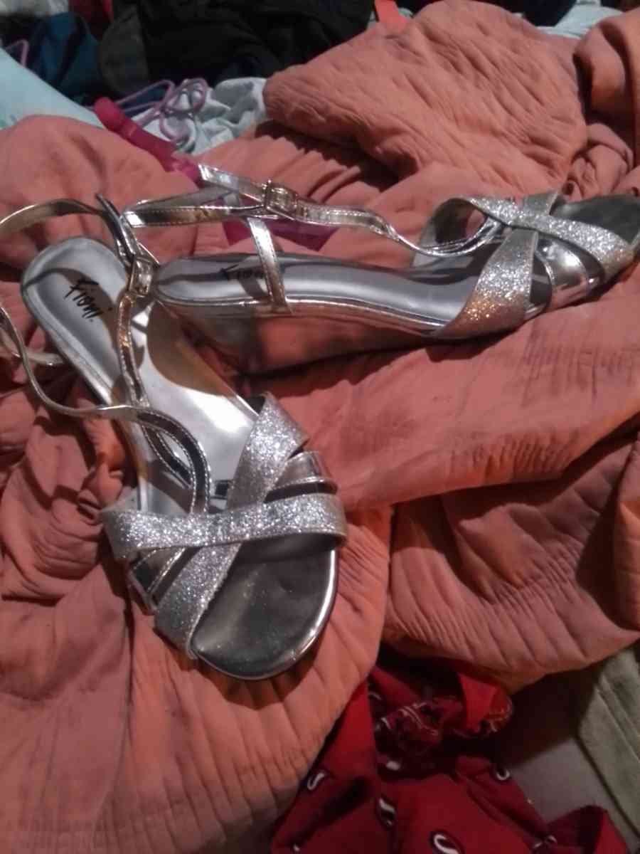 woman dress shoes with silver sparkle