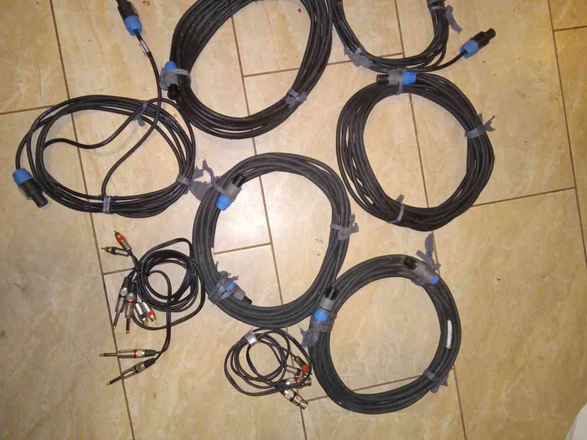 Estoy vendiendo sonido completo cerwin vega en 1350