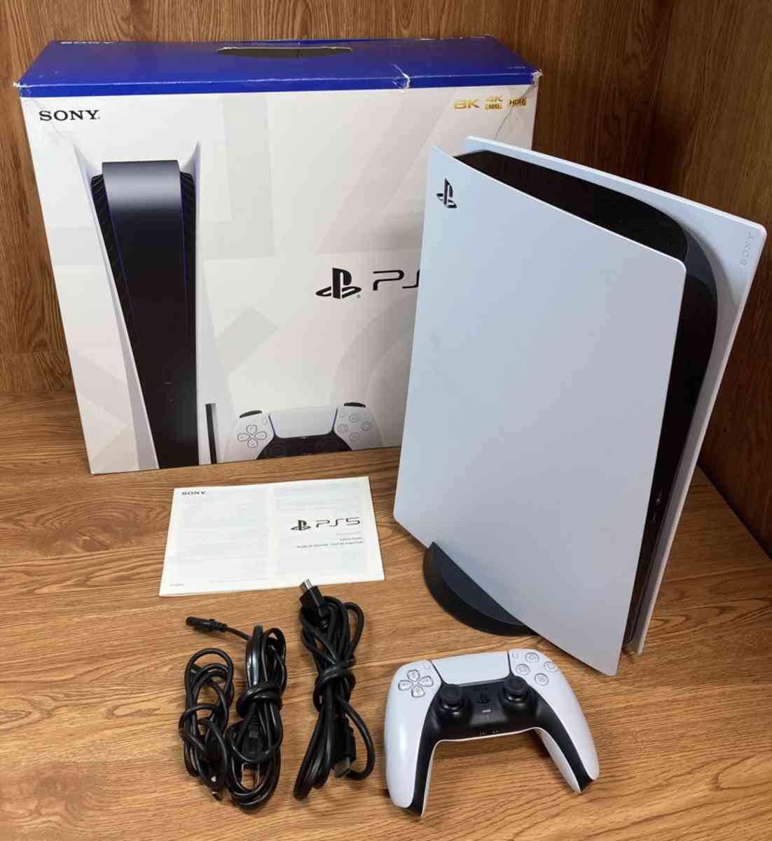 Ps5 comes with box