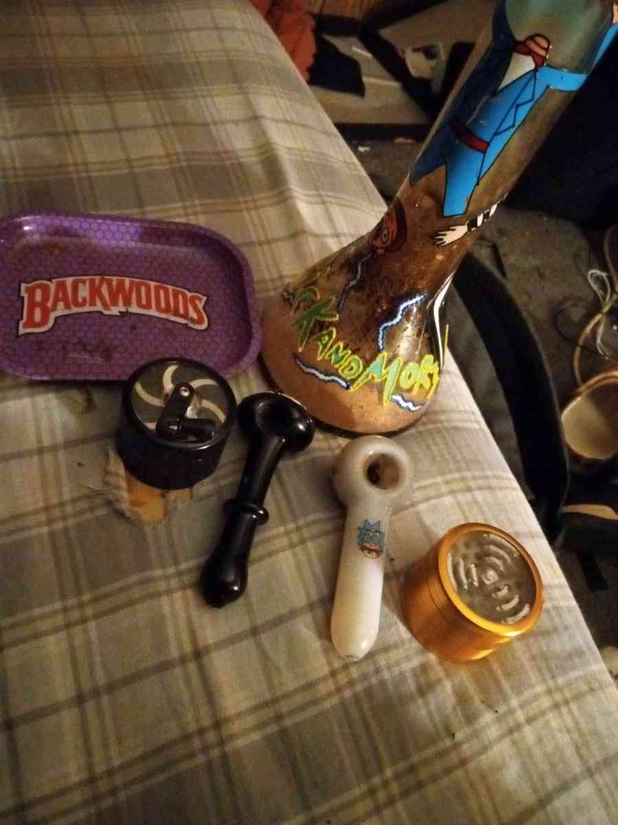 two bowls two grinders one bong tray
