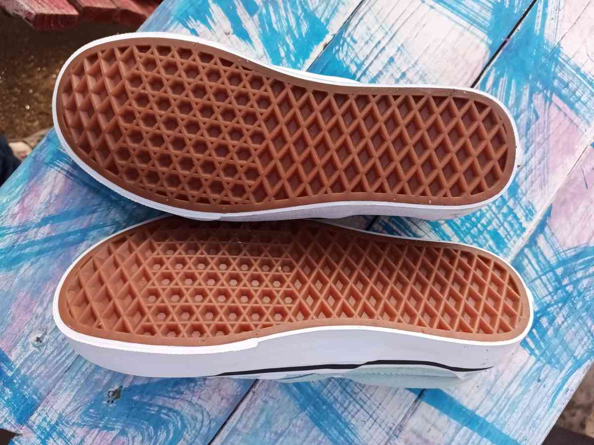 vans light blue brand new size 6