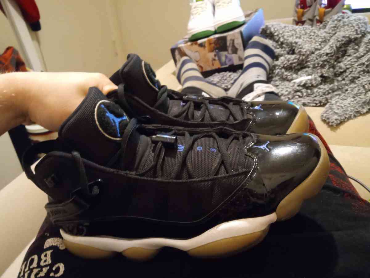 I want 60 for these Jordans they are size 10 they are great