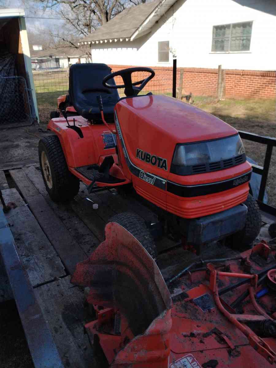 tractor Kubota 4wheel steering