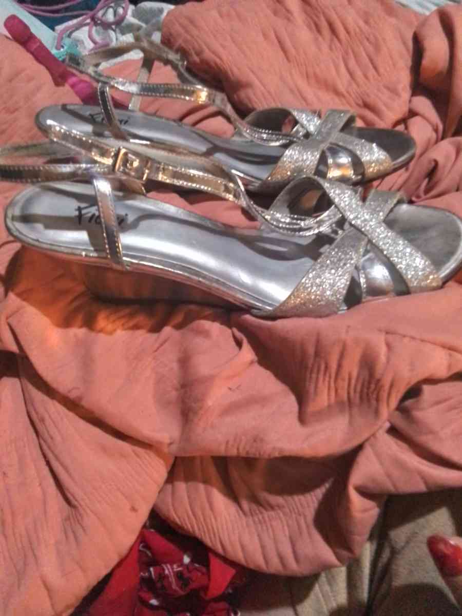 woman dress shoes with silver sparkle