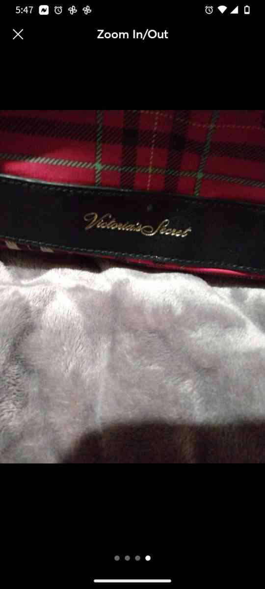 VICTORIAS SECRET PLAID TOTE PURSE LIKE NEW CONDITION