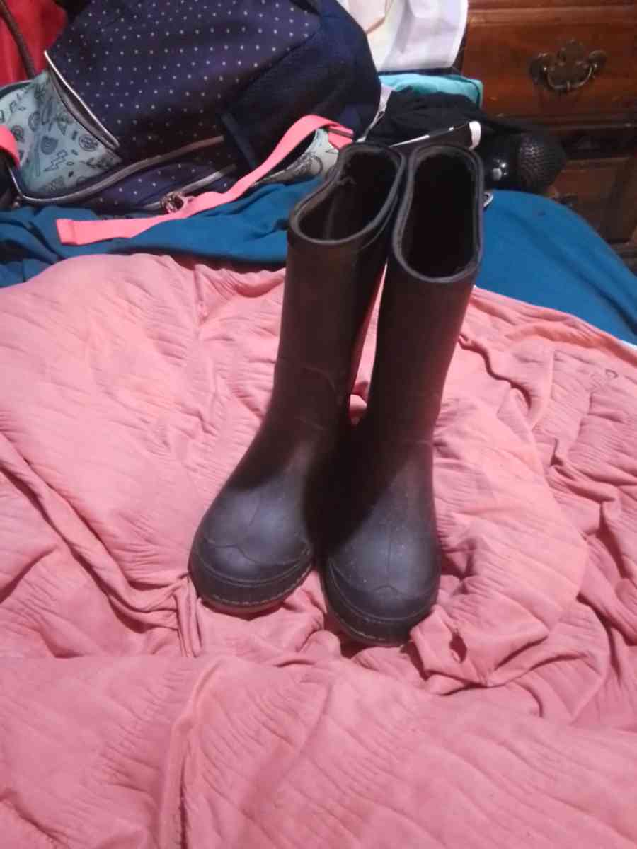 boys rubber boots