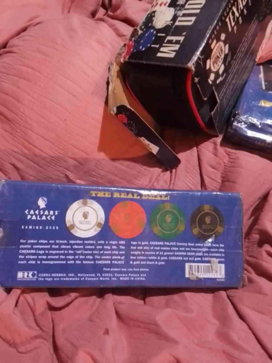 100 casino style poker chips