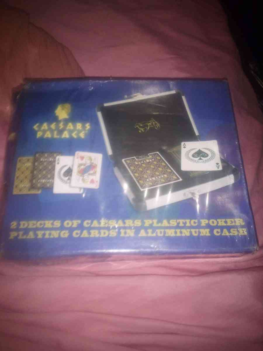 2 decks of caesars plastic poker