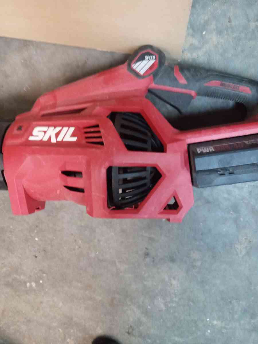 new skil battery powered blower