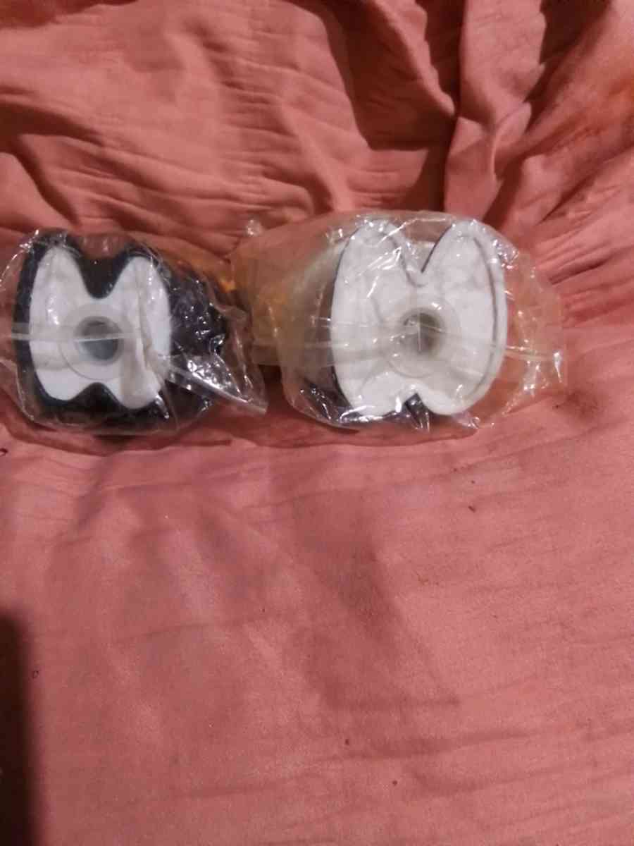 Joe camel salt pepper shaker