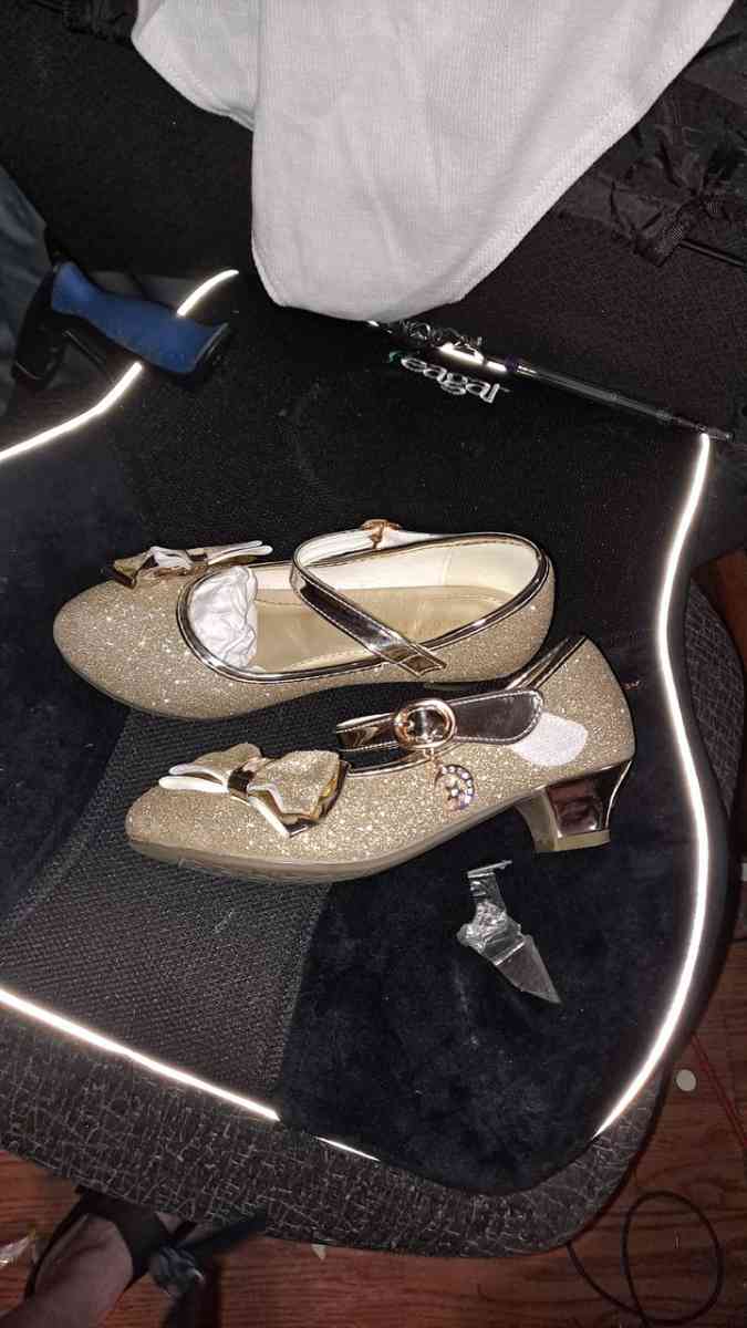 childs gold Shiney Mary Jane dress shoes