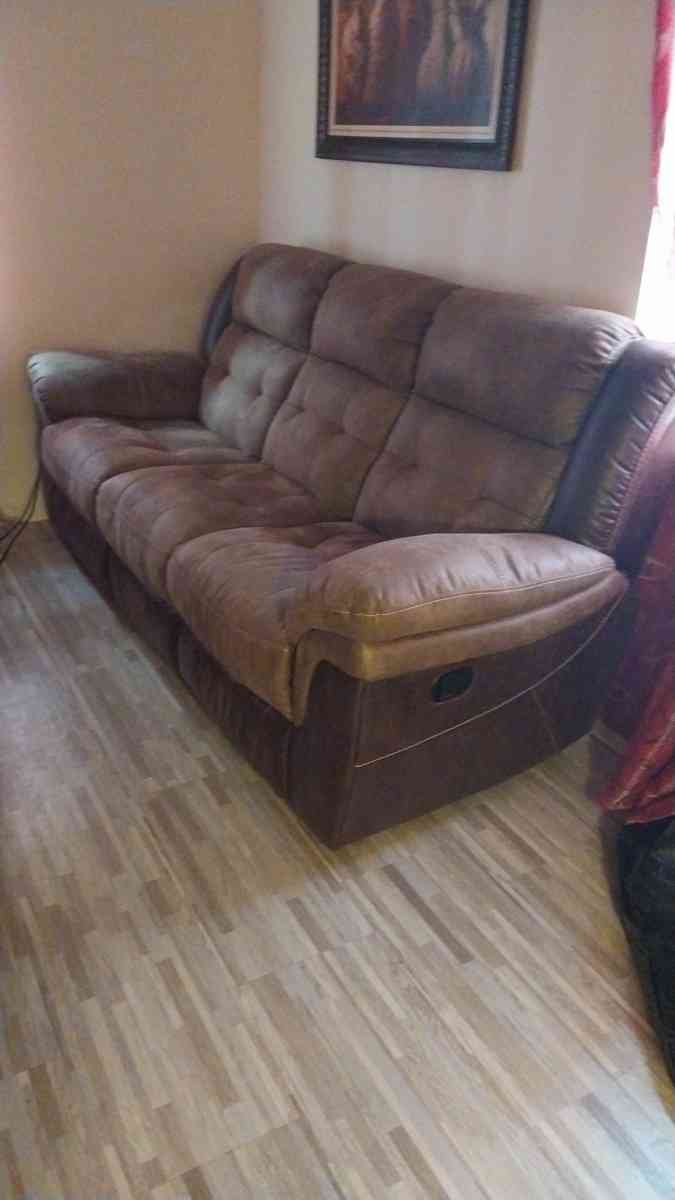 sofa leather de tres asientos