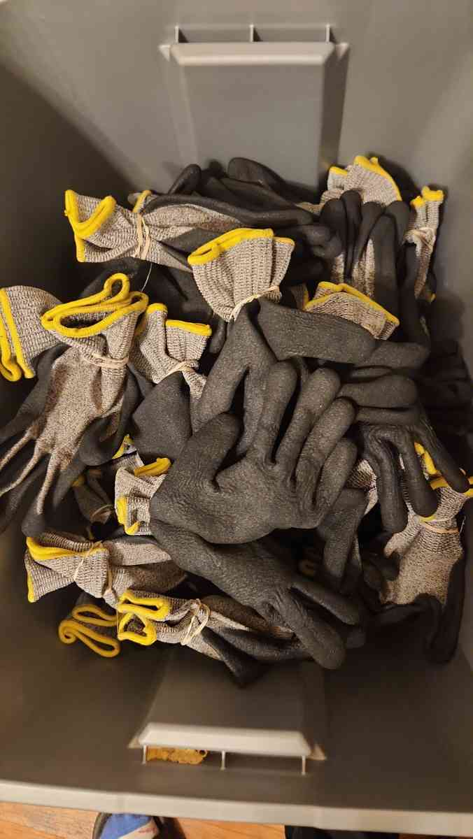 nitrile frosted cut proof gloves