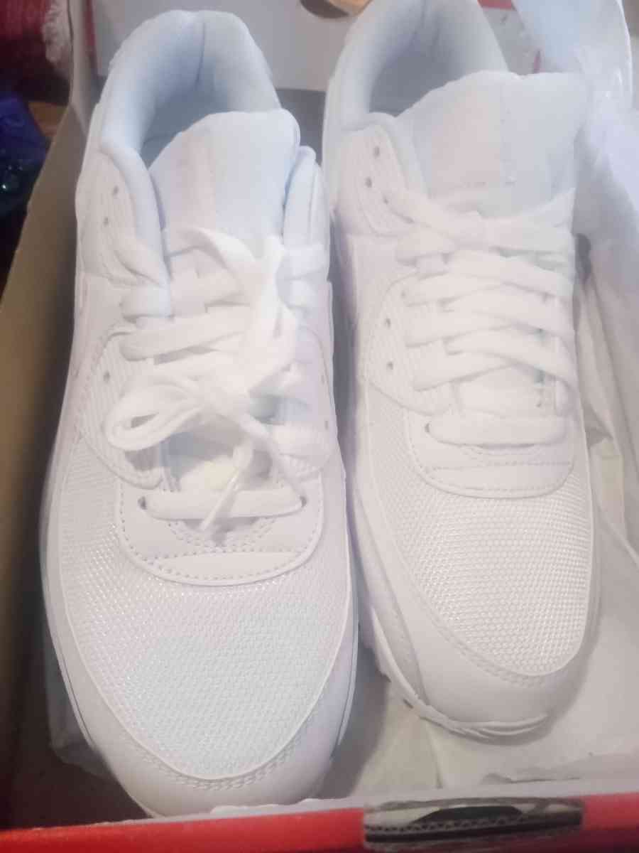white mens shoes