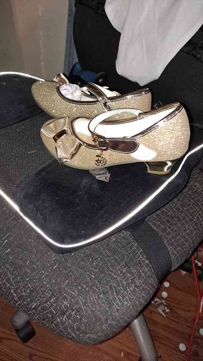 childs gold Shiney Mary Jane dress shoes