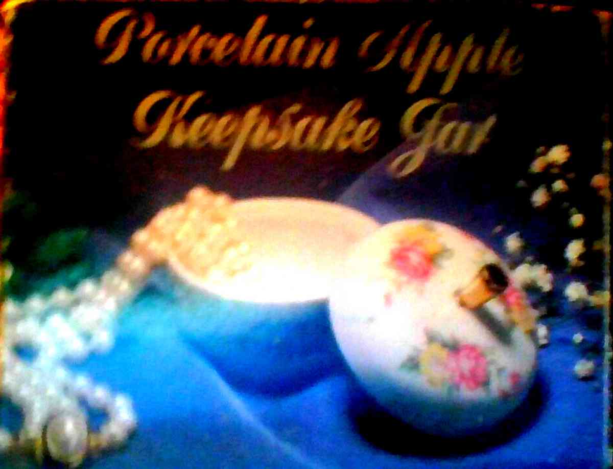 Apple Porcelain Keepsake