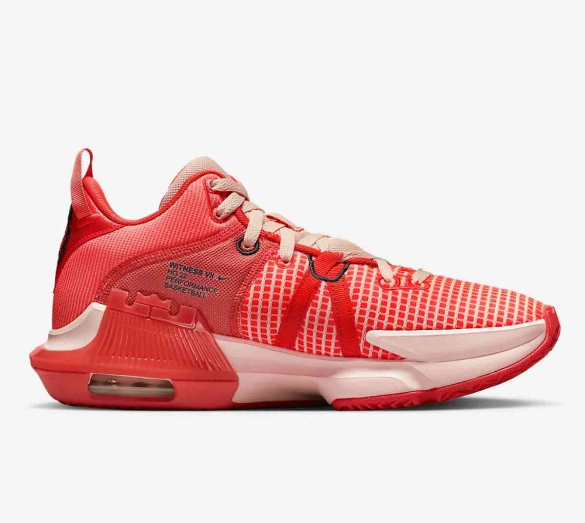 NIKE LEBRON WITNESS 7