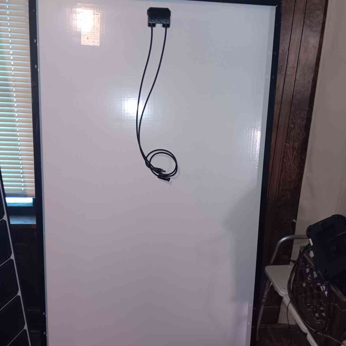 LG solar panels for house 250 a piece