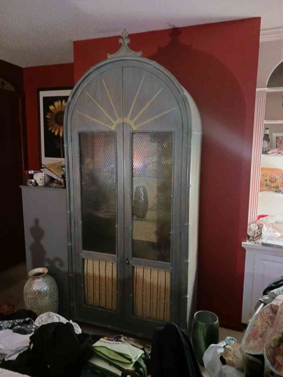 Tomlinson china cabinet