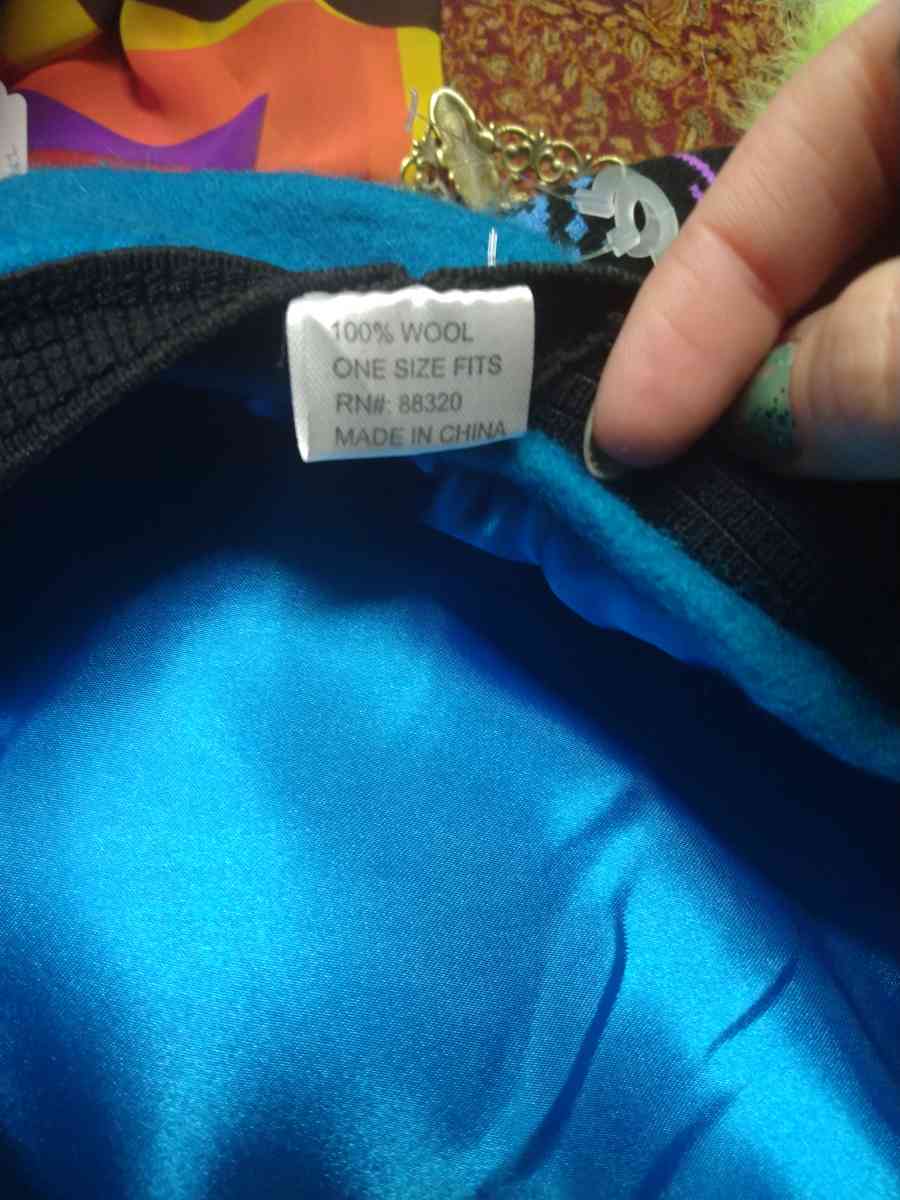 VINTAGE BLUE WOOL HAT