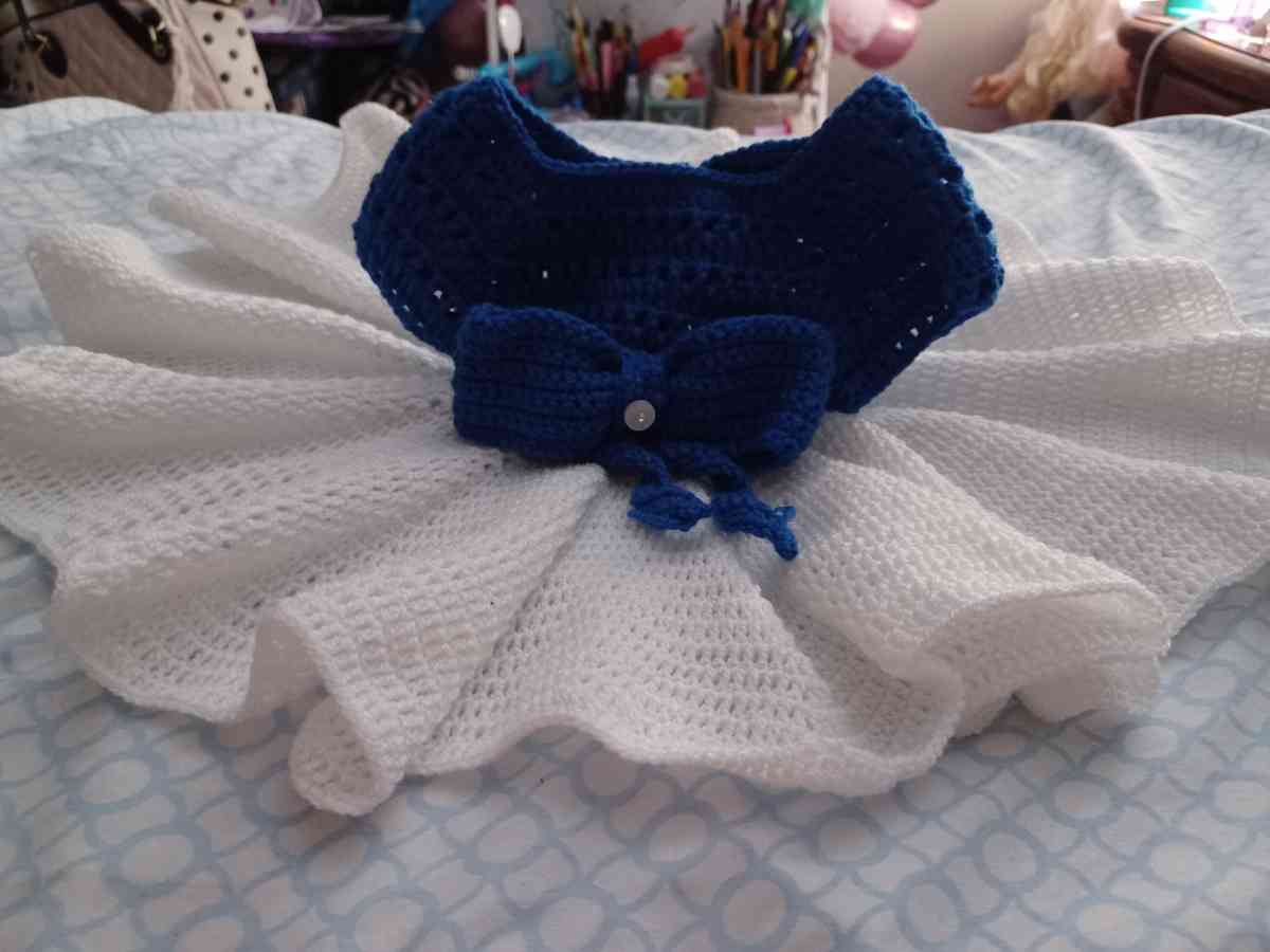 traje tejido a crochet de bebe de 0 a 3 meses
