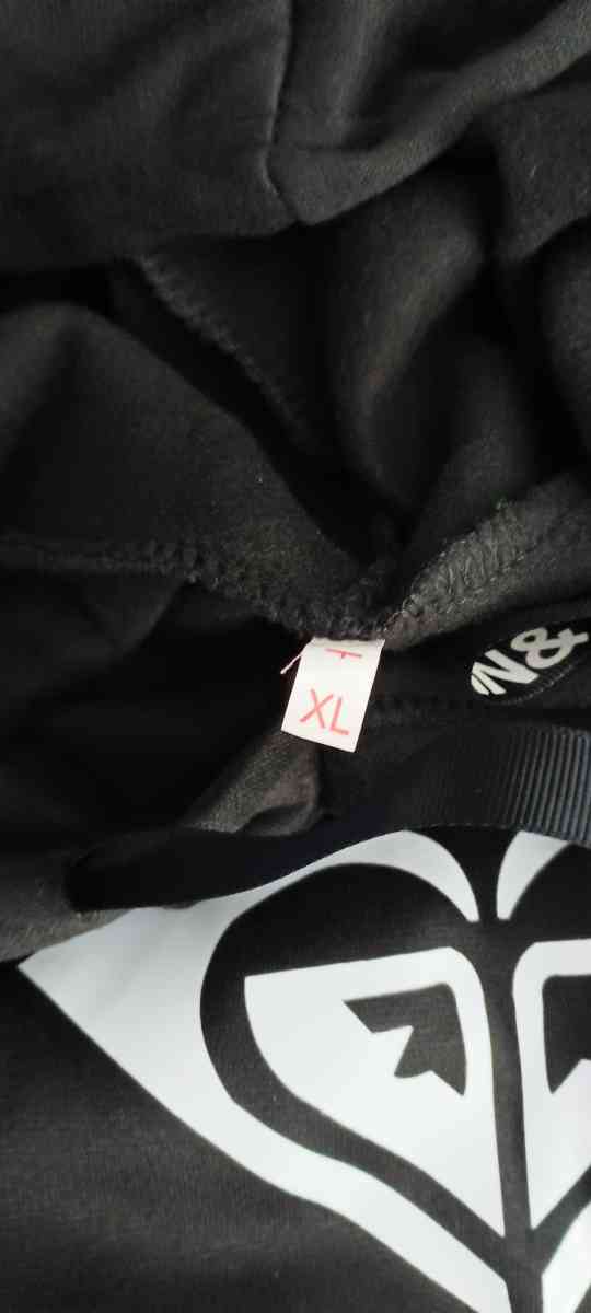 Black Roxy hoodie