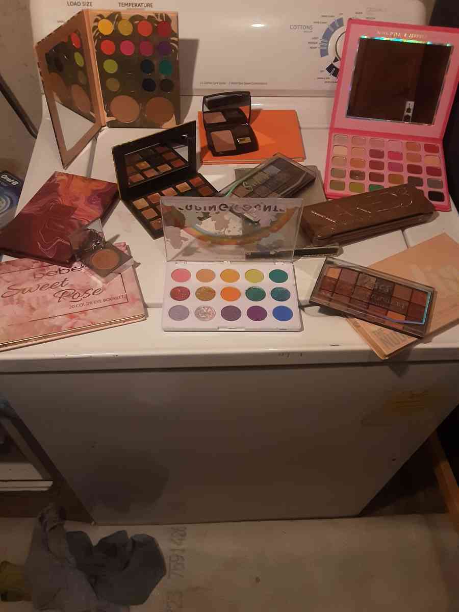 new make up pallette