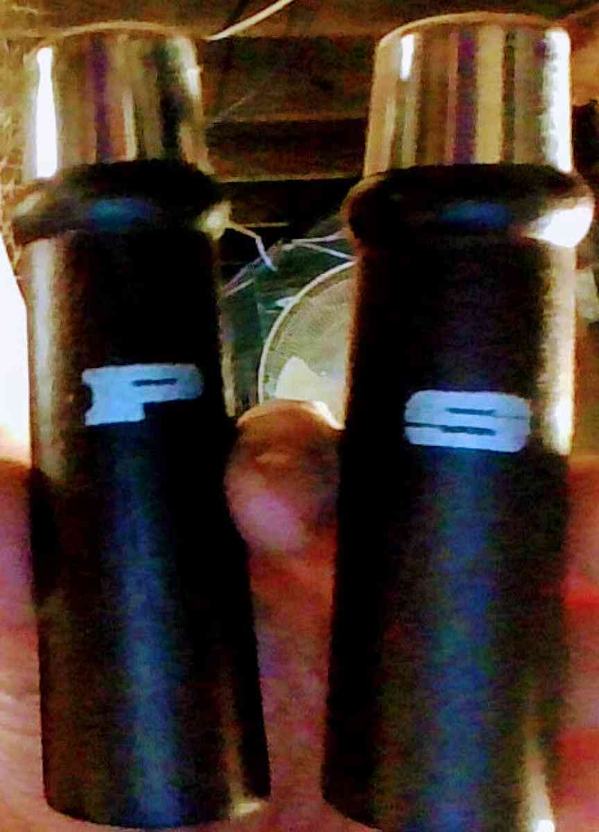 SALT AND PEPER SHAKERS AND SALAD SPOON AND FORK SET