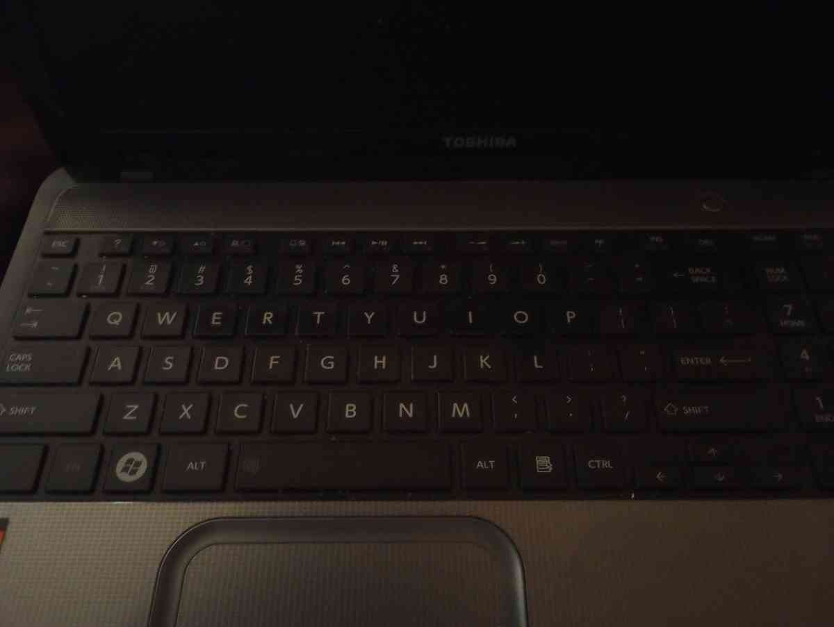 Toshiba Satellite L855DS5220