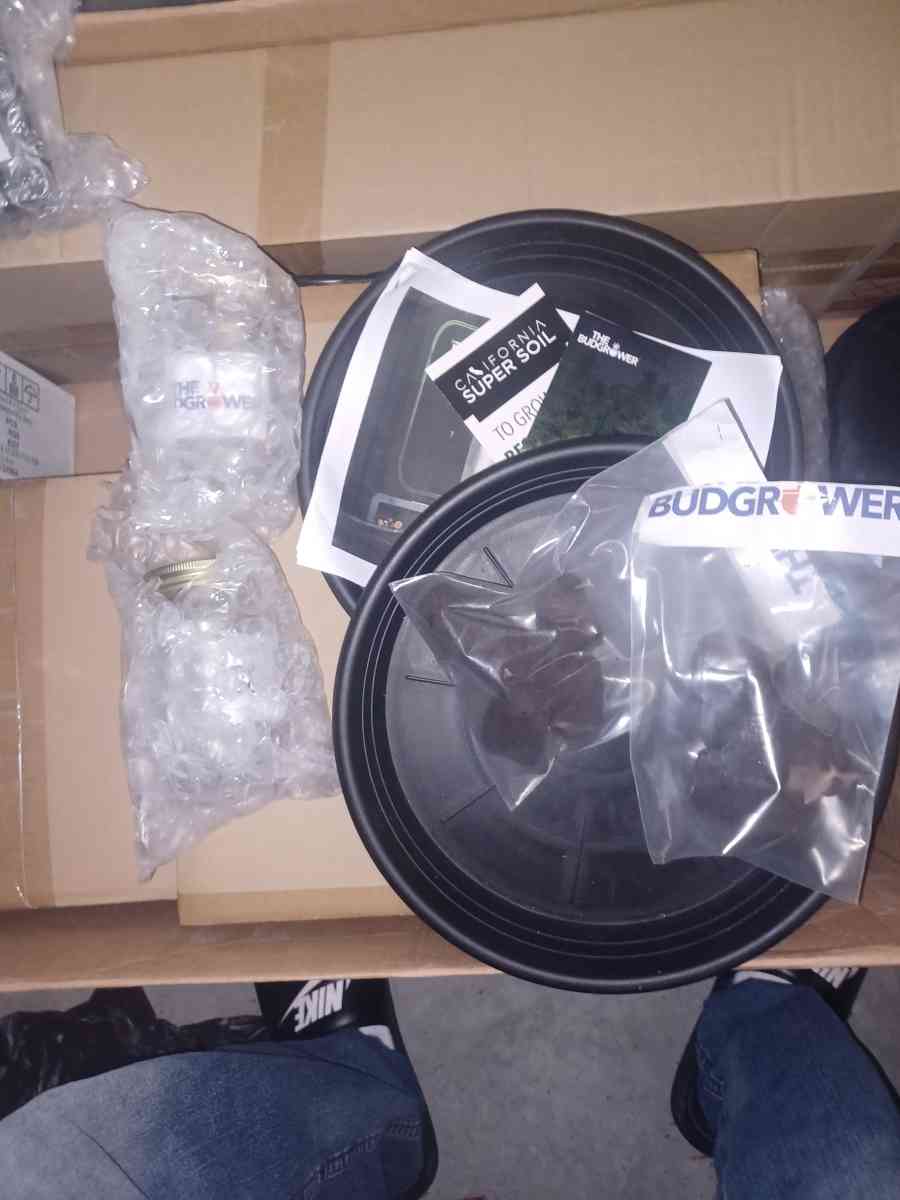 The Budgrowers advanced grow kit