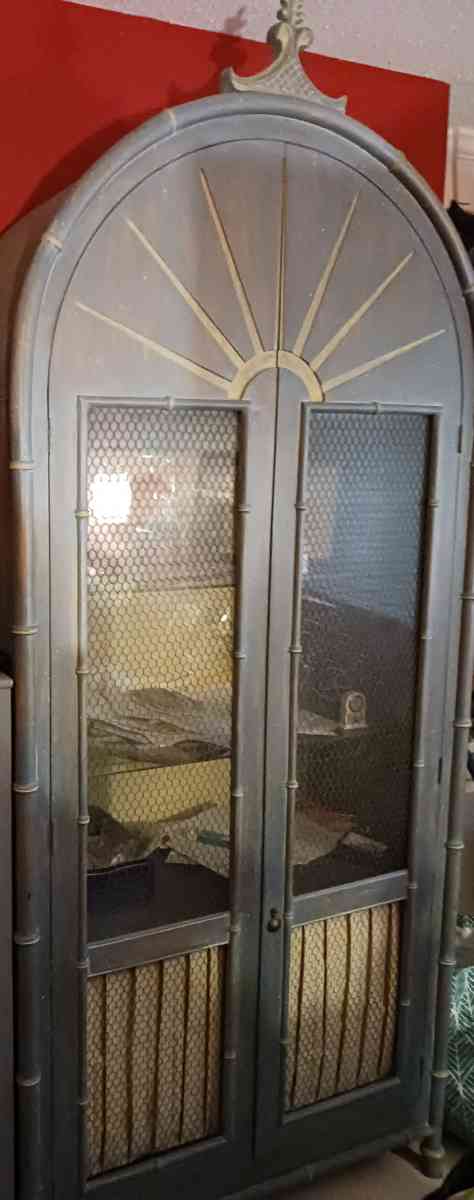 Tomlinson china cabinet