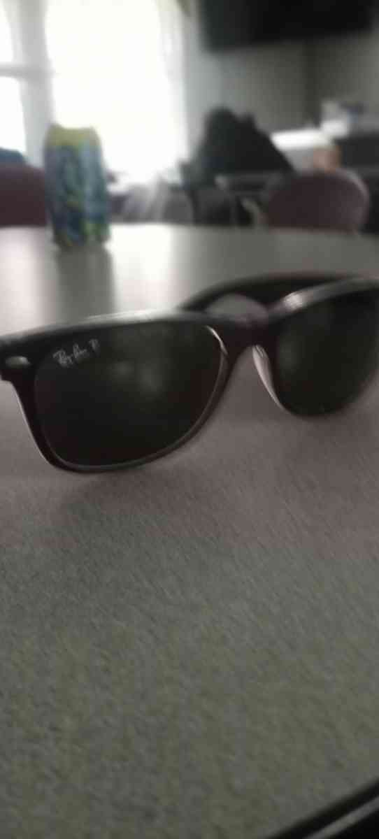 RAY BANS