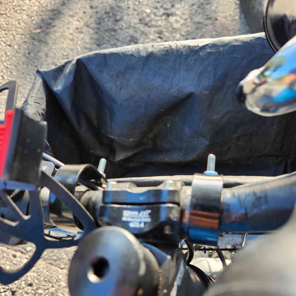 mi bike is everything is new the wheels is good