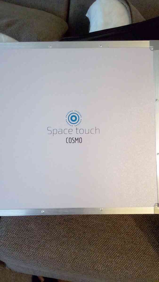 Space touch Cosmo