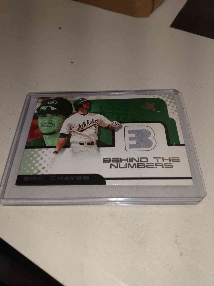 2001 Fleer air Chavez game use relic extreme behind the numb