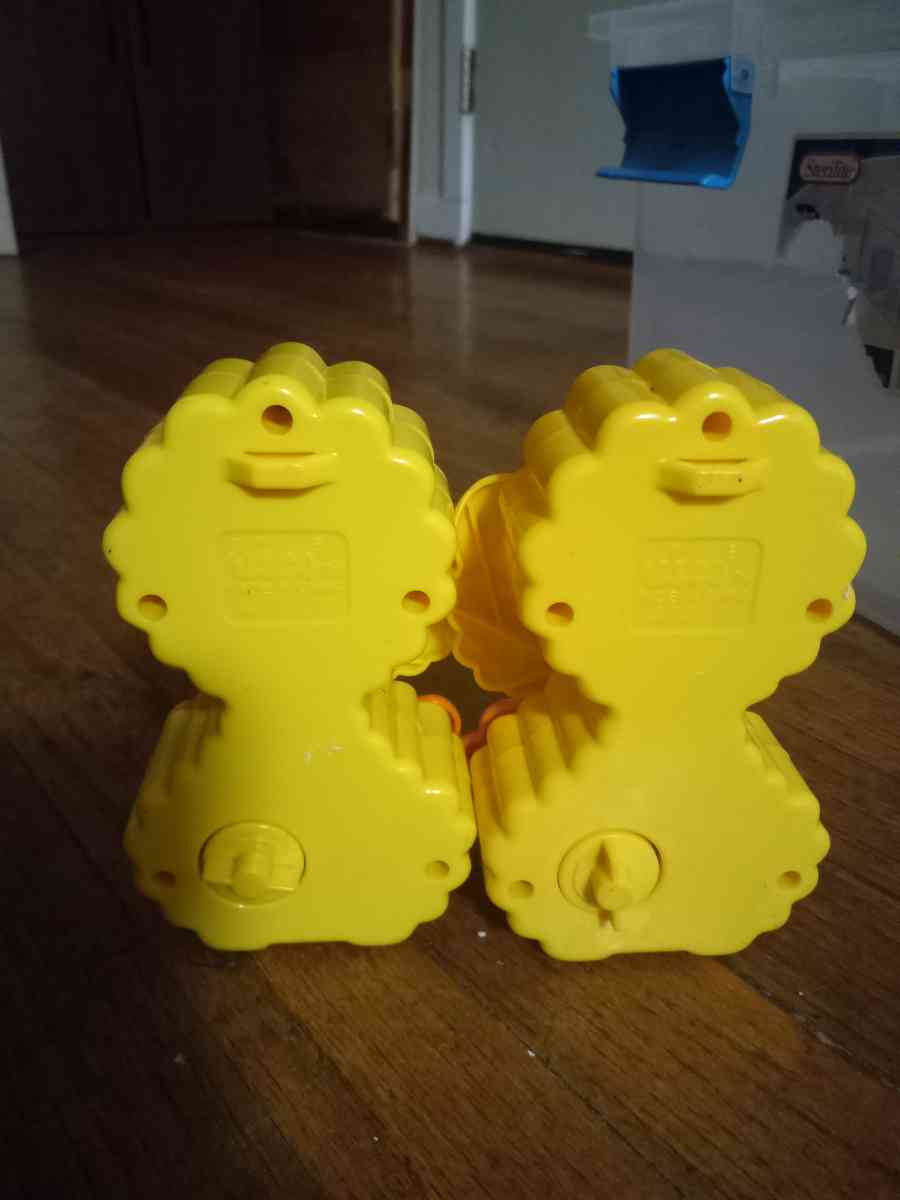 1980s Big bird wind up toys