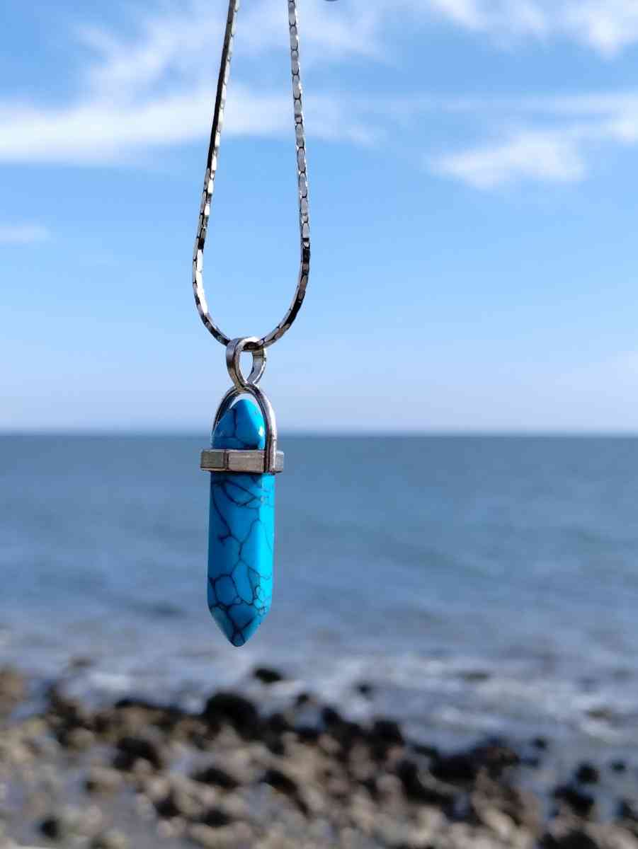 Silver and Turquoise necklace with pendant