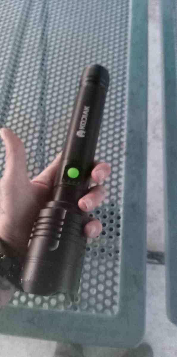 Kodiak rechargeable flashlight 10000 lumens