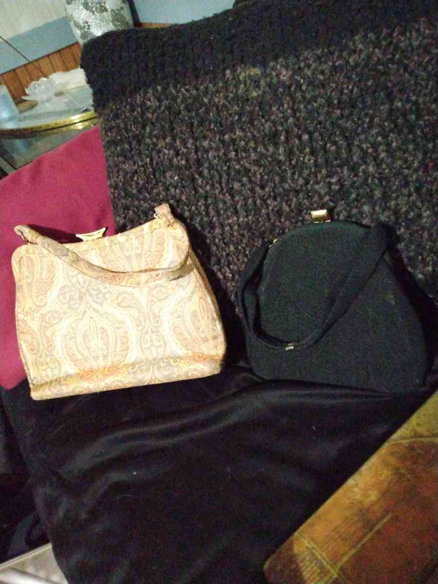 VINTAGE 1940S AND 1950S PURSES