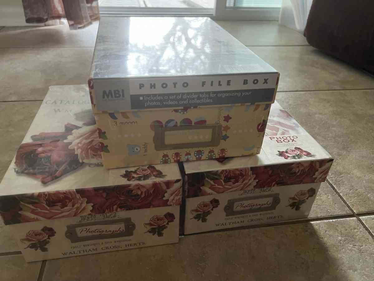 3 brand new photo boxs
