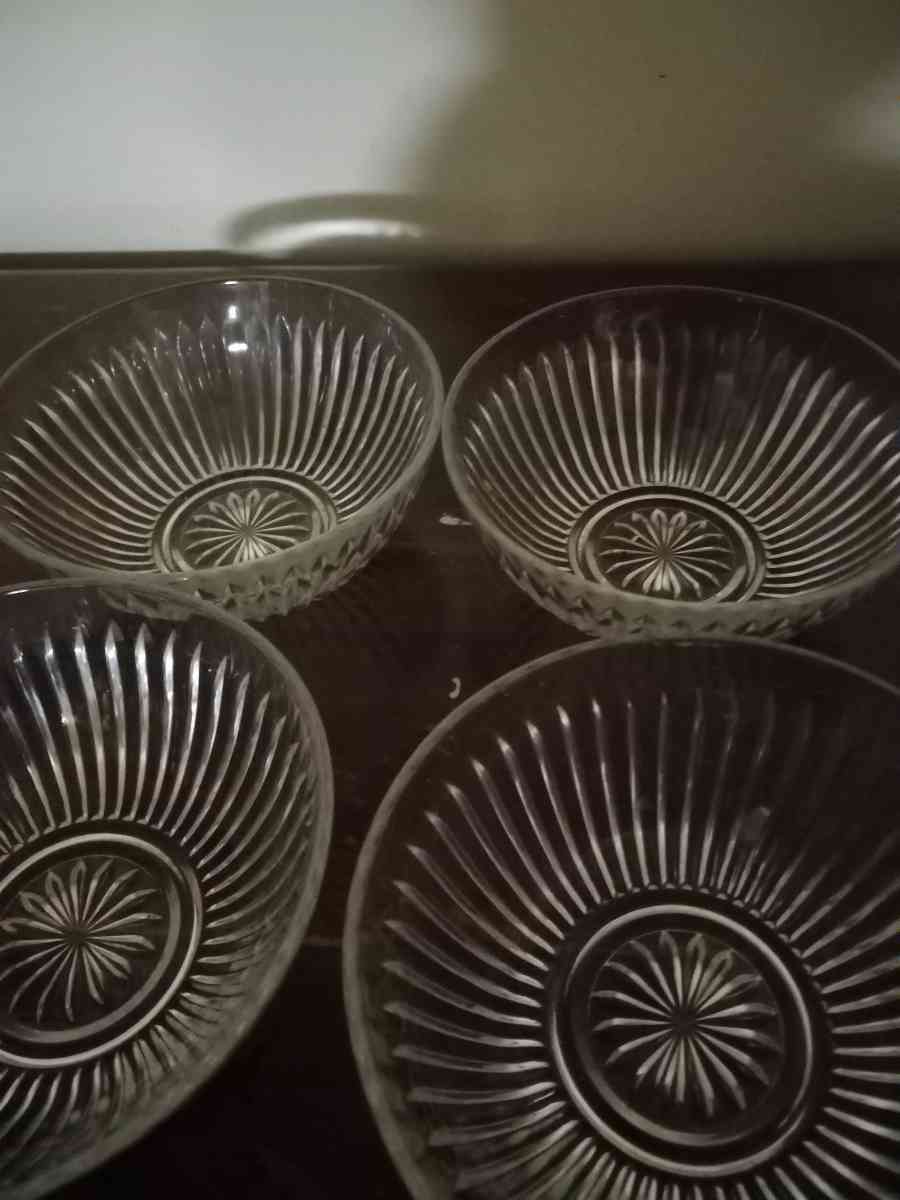 set of 6 vintage frosteria depression crystal glass bowls
