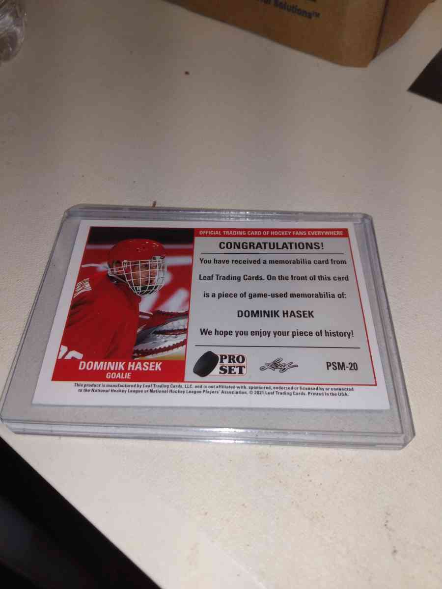 2021 pro set Dominic Hasek relic card