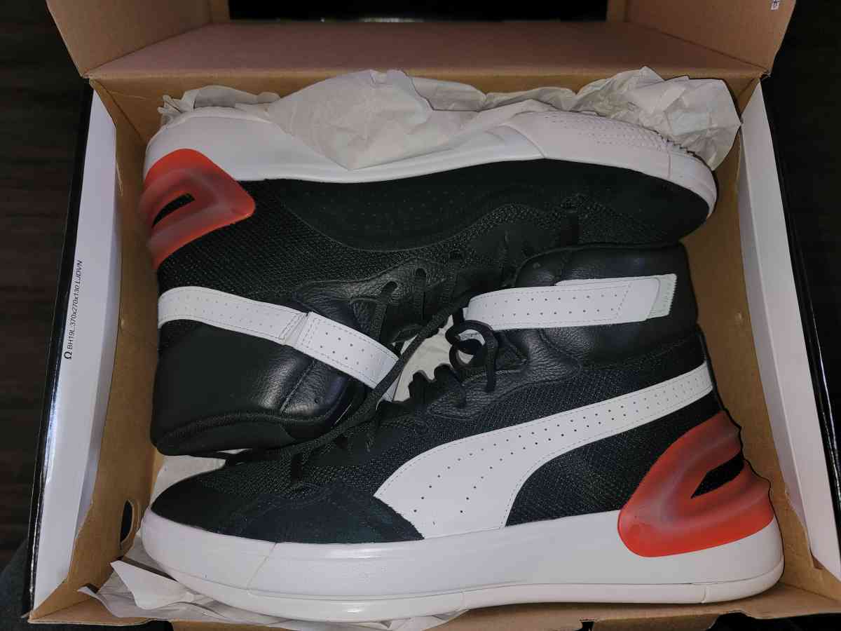 PUMA Sky Modern Sneakers